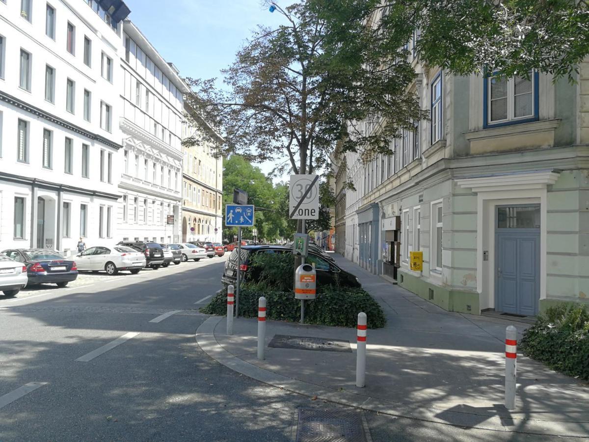 Vienna Gold Apartments - Contactless Check In ภายนอก รูปภาพ