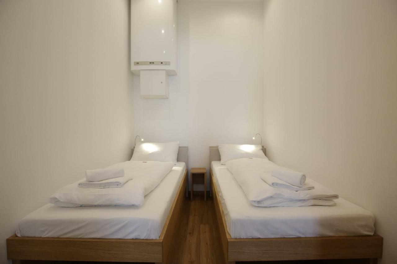 Vienna Gold Apartments - Contactless Check In ภายนอก รูปภาพ