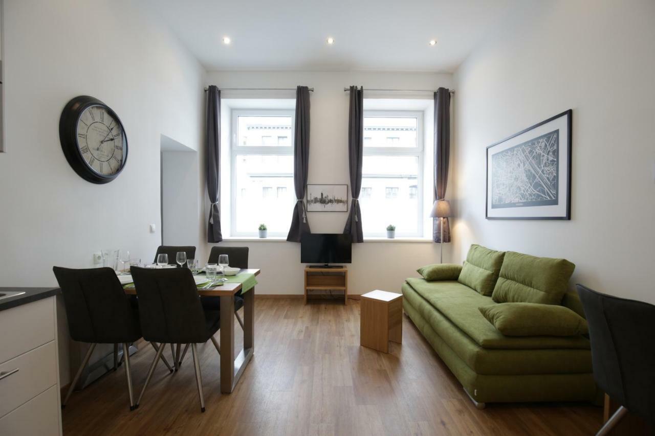 Vienna Gold Apartments - Contactless Check In ภายนอก รูปภาพ