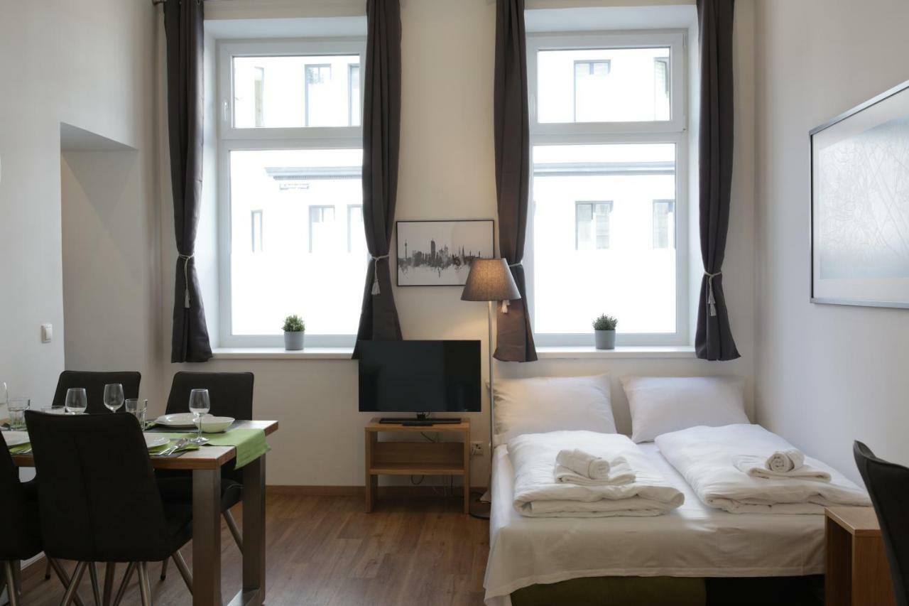 Vienna Gold Apartments - Contactless Check In ภายนอก รูปภาพ