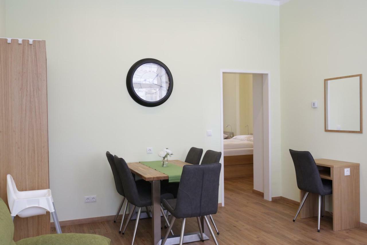 Vienna Gold Apartments - Contactless Check In ภายนอก รูปภาพ