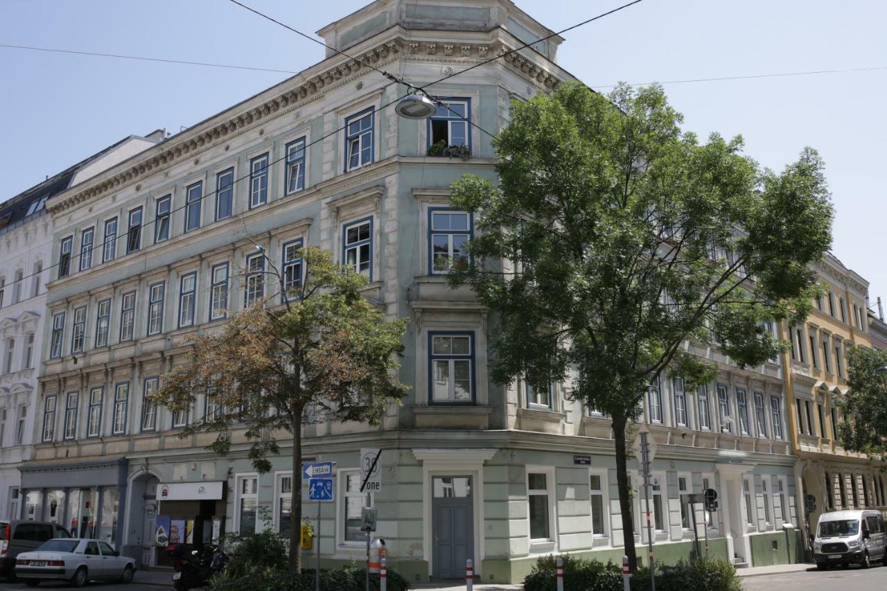 Vienna Gold Apartments - Contactless Check In ภายนอก รูปภาพ